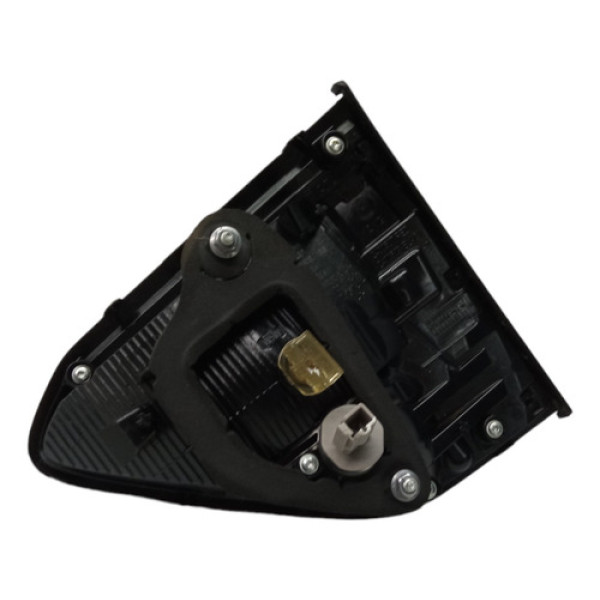 Lanterna Tampa Traseira Esq Vw Fox 15 A 22 520945093e