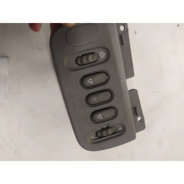 Botao De Vidro Elétrico Traseiro Da Scenic Original 7700433