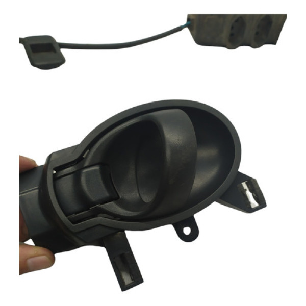 Maçaneta Interna Traseira Esquerda Do Nissan March 2012 13