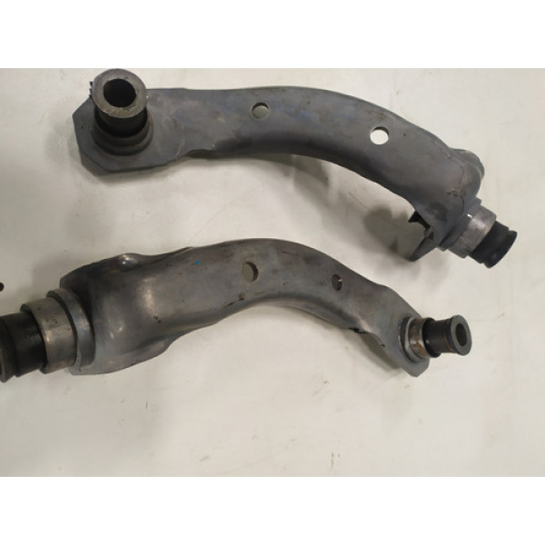 Suporte Agregado Dianteiro Esquerdo E Direito Do Megane 