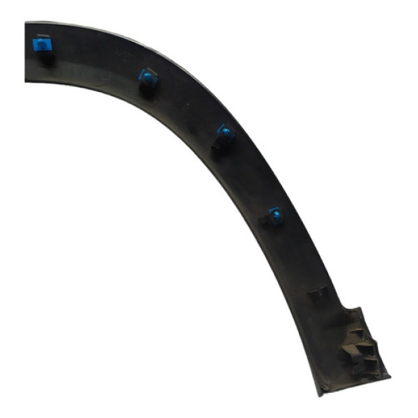 Moldura Paralama Lado  Direito Tracker 2020/22 Obs Riscos