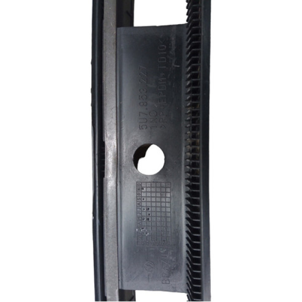 Moldura Brake Light Saveiro 2009/2022cód:5u7853227