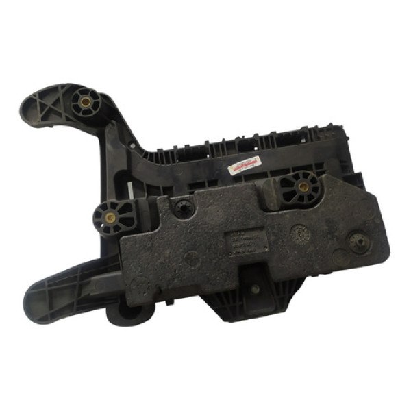 Suporte  Bateria Vw Jetta Tsi 2.0 17 19 Cod 1k0915325b