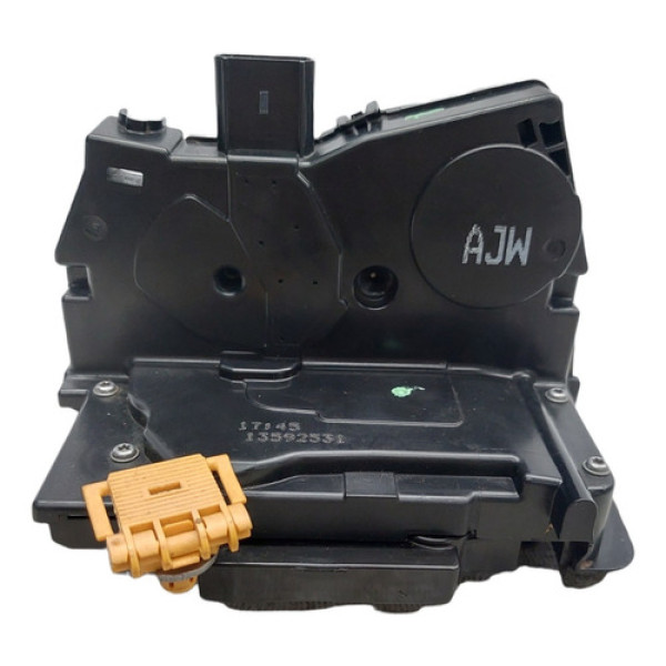 Fechadura Traseira Esquerda Chevrolet Onix 13592531