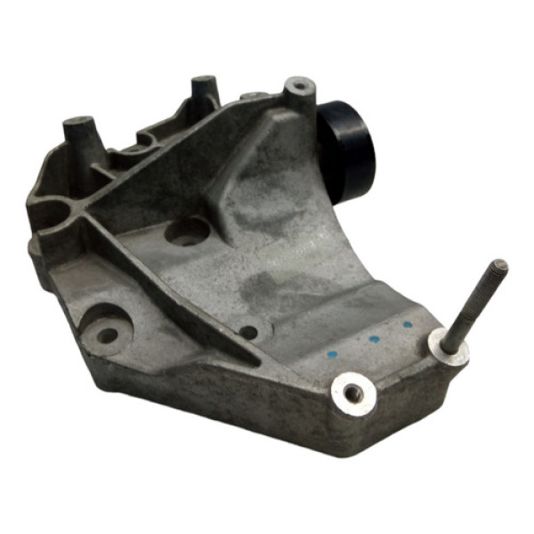 Suporte Compressor De Ar Chevrolet Onix Original 24582632